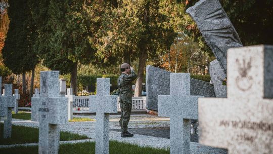 Pamięć, która zobowiązuje.   Żołnierze 2 LBOT w akcji „Żołnierska Pamięć”