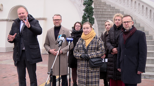 Posłowie KO przestrzegają przed Posłem Kowalskim!