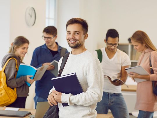 Bądź na czasie z tanimi podręcznikami szkolnymi!