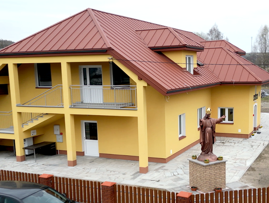 Nowe domy w parafii Trzęsiny Nowe domy w parafii Trzęsiny