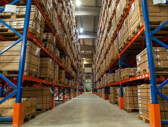 Dlaczego Wrocław to idealne miejsce na wynajem powierzchni magazynowej?