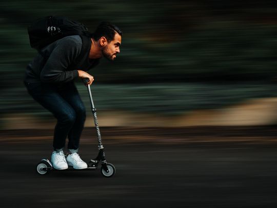 Hulajnoga elektryczna tylko dla dorosłych