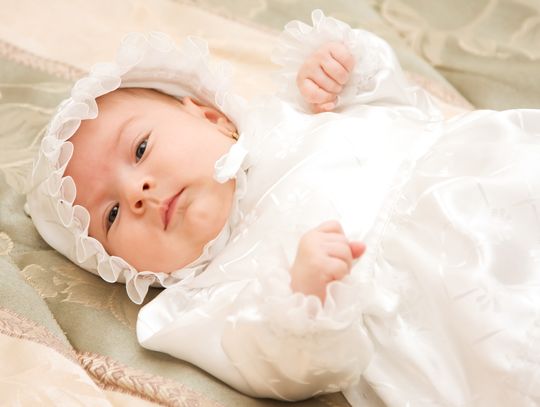 Jak przygotować się na chrzest święty własnego dziecka? 