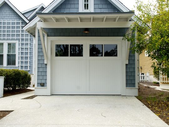 Jak wybrać idealną bramę garażową do swojego domu?