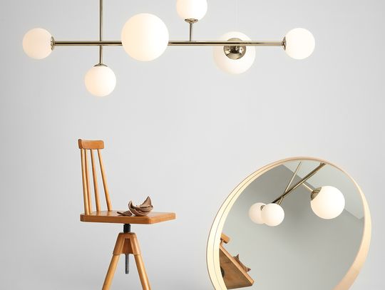 Lampy kule- klosz dymiony czy przezroczysty