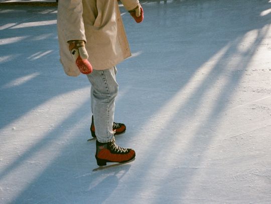 Lodowisko mobilne – jak przebiega jego budowa?