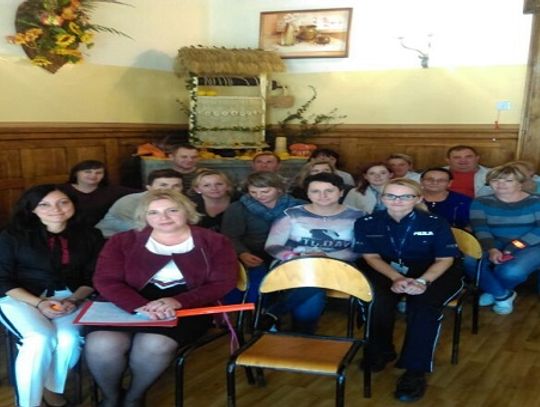 O KMBZ I BEZPIECZEŃSTWIE Z PRACOWNIKAMI DPS