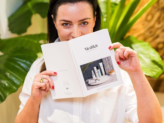 Pielęgnacja przeciwzmarszczkowa, czyli jak spowolnić starzenie się skóry