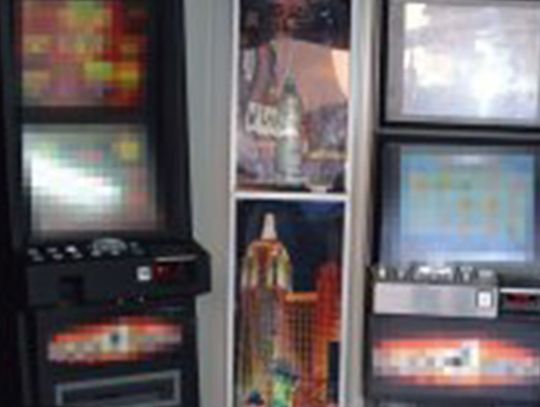 Policjanci ujawnili nielegalne automaty do gier