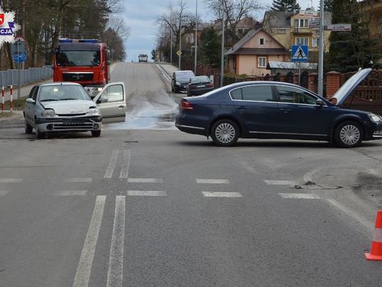 Tomaszów Lub.: Nie ustąpił pierwszeństwa przejazdu i wjechał w renault clio