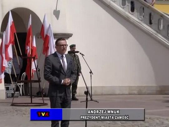 [VIDEO] Obchody Dnia Flagi Rzeczypospolitej Polskiej na Rynku Wielkim 