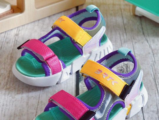 Wybieramy najlepsze buty sportowe dla dziewczynek na lato 2024