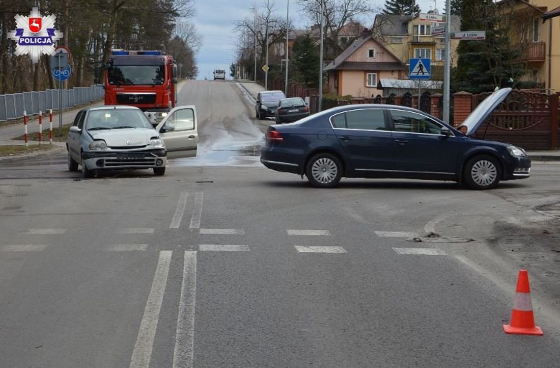 Tomaszów Lub.: Nie ustąpił pierwszeństwa przejazdu i wjechał w renault clio